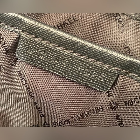 Michael kors jet set crossbody black - Picture 12 of 15